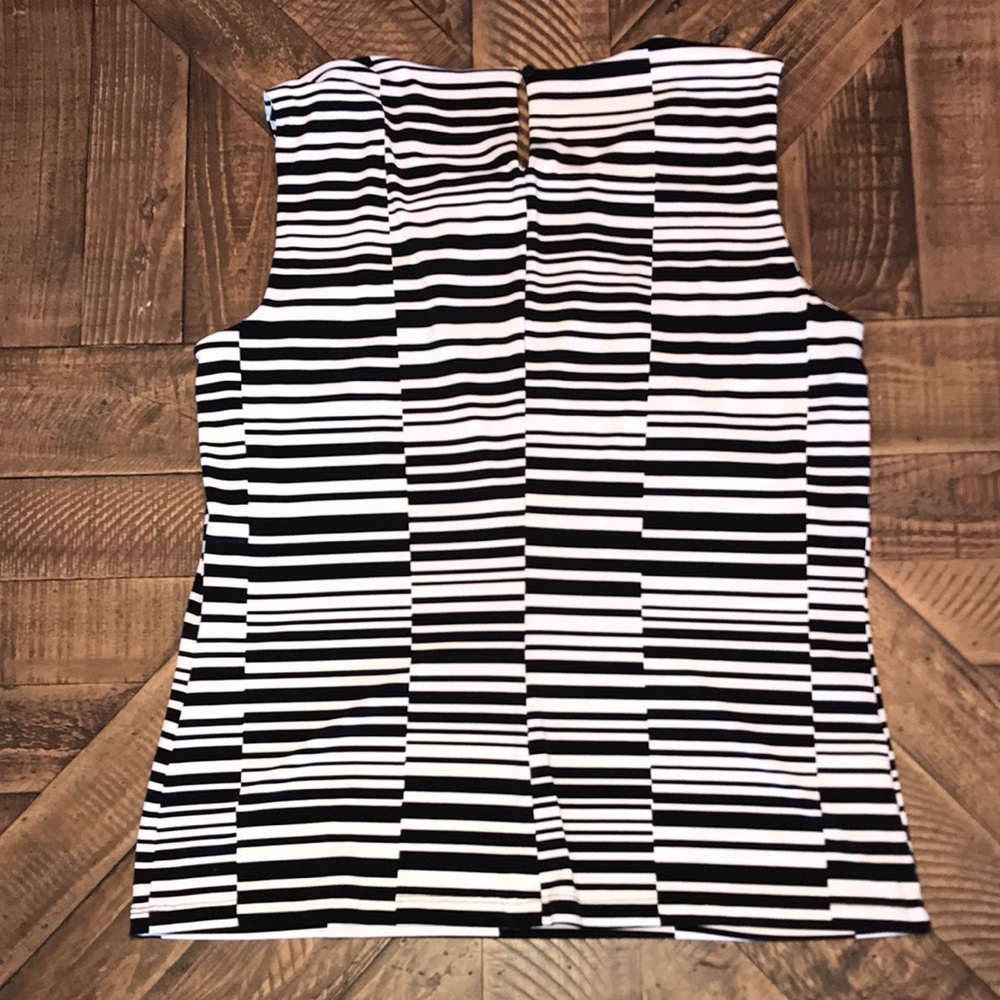 Calvin Klein Tank Top - Picture 3 of 4